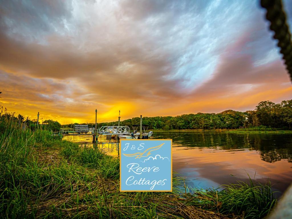 Premier Waterfront Cottage 2 リバーヘッド エクステリア 写真